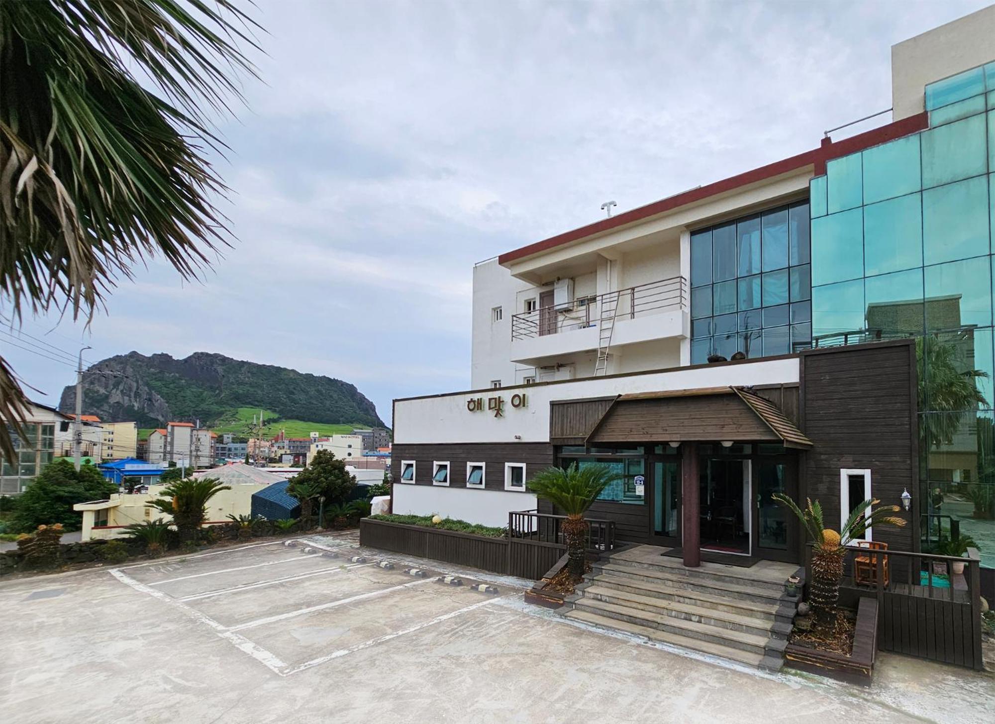 Seongsan Sunrise Pension Seogwipo Exterior photo